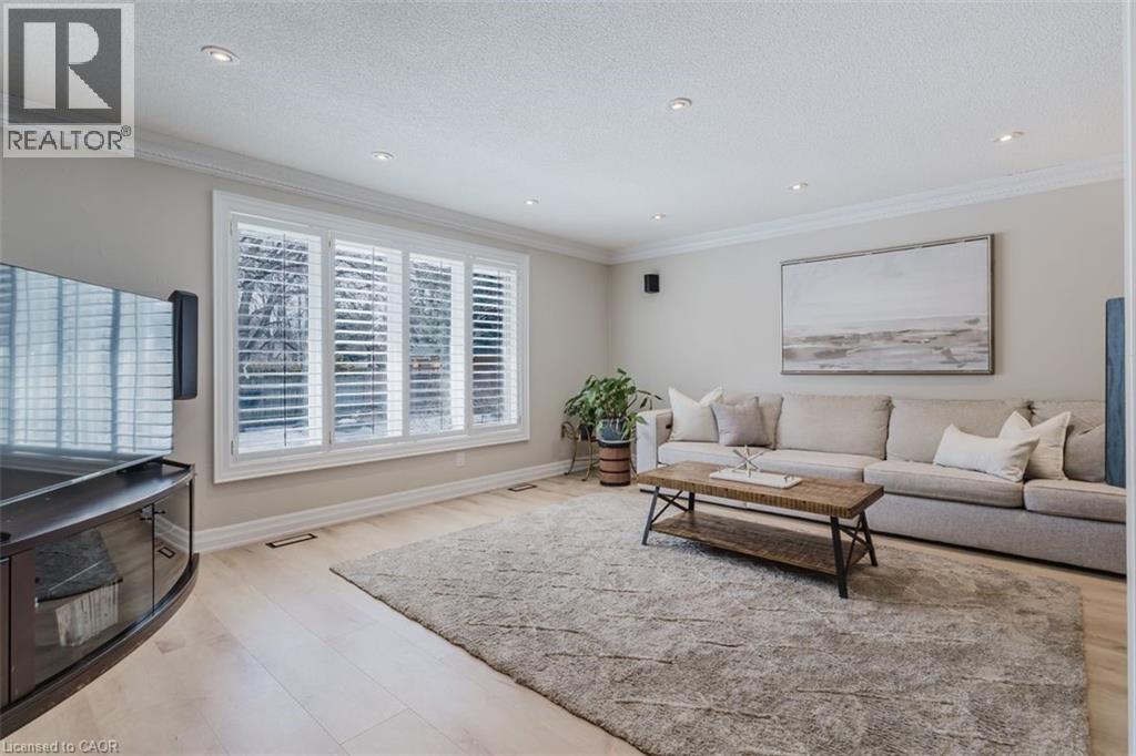 954 Wintergreen Place, Burlington, Ontario  L7T 4K4 - Photo 17 - 40765627