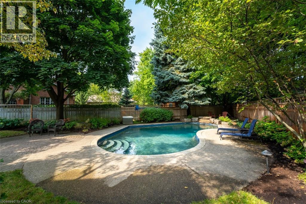 954 Wintergreen Place, Burlington, Ontario  L7T 4K4 - Photo 44 - 40765627