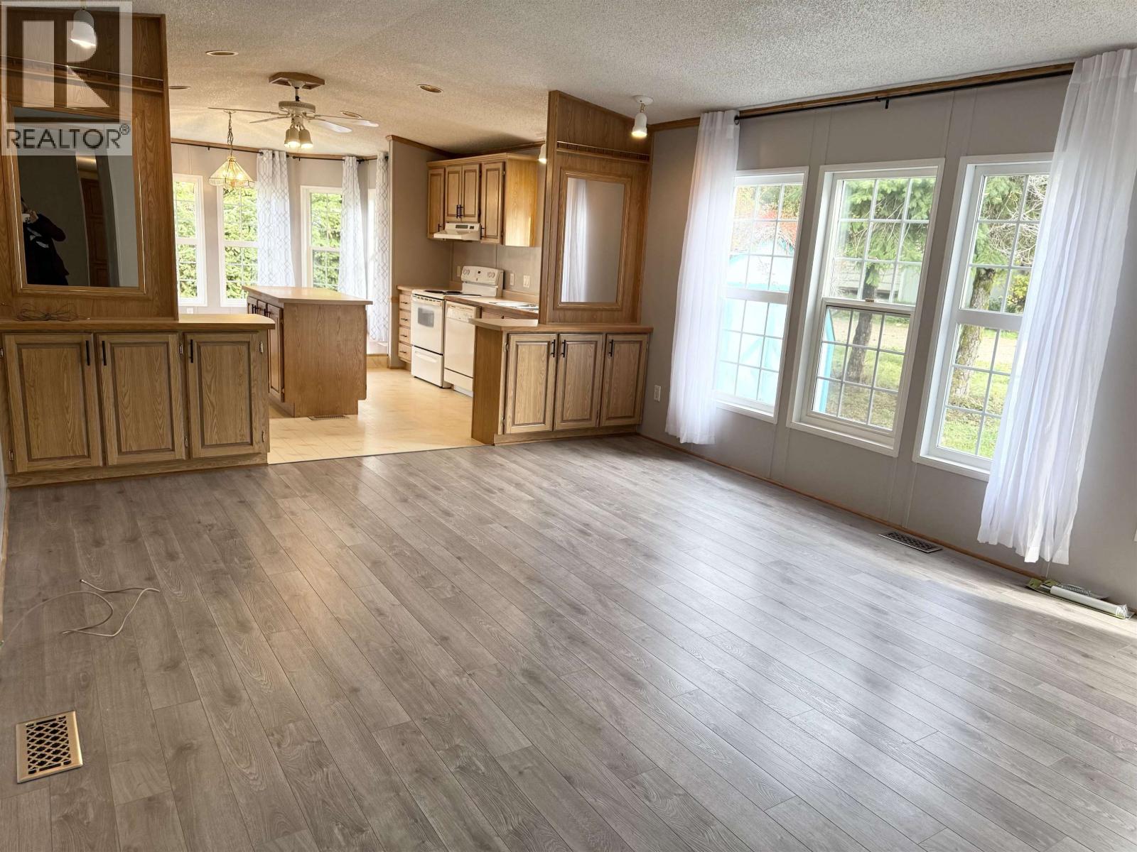 96 1413 Sunshine Coast Highway, Gibsons, British Columbia  V0N 1V5 - Photo 9 - R3066945