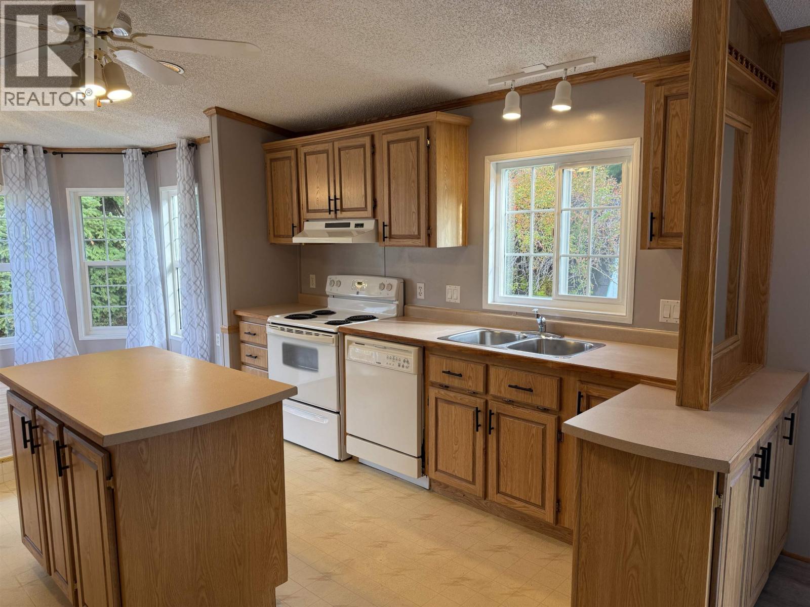 96 1413 Sunshine Coast Highway, Gibsons, British Columbia  V0N 1V5 - Photo 11 - R3066945