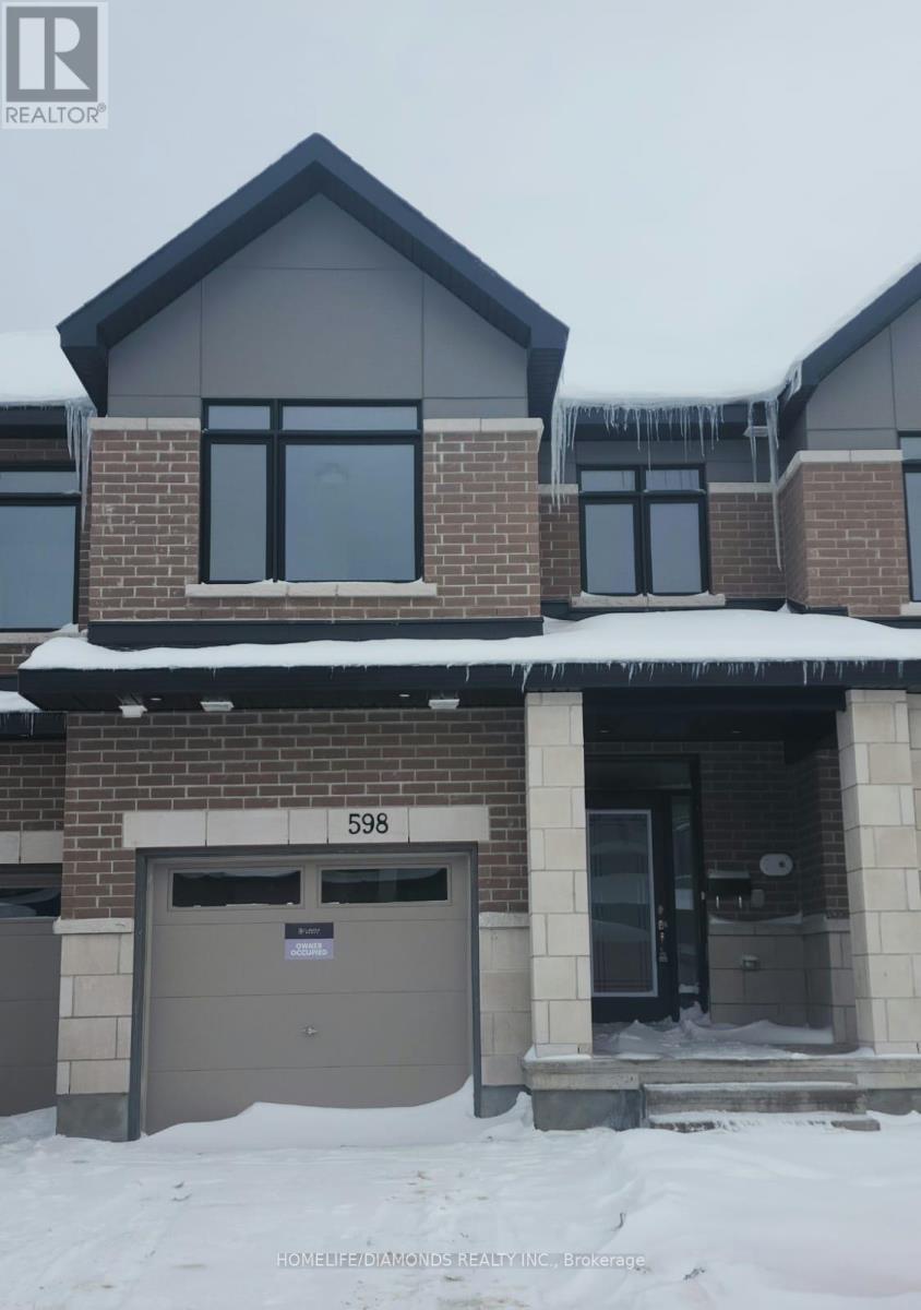 598 RATHBURN LANE, Ottawa, Ontario