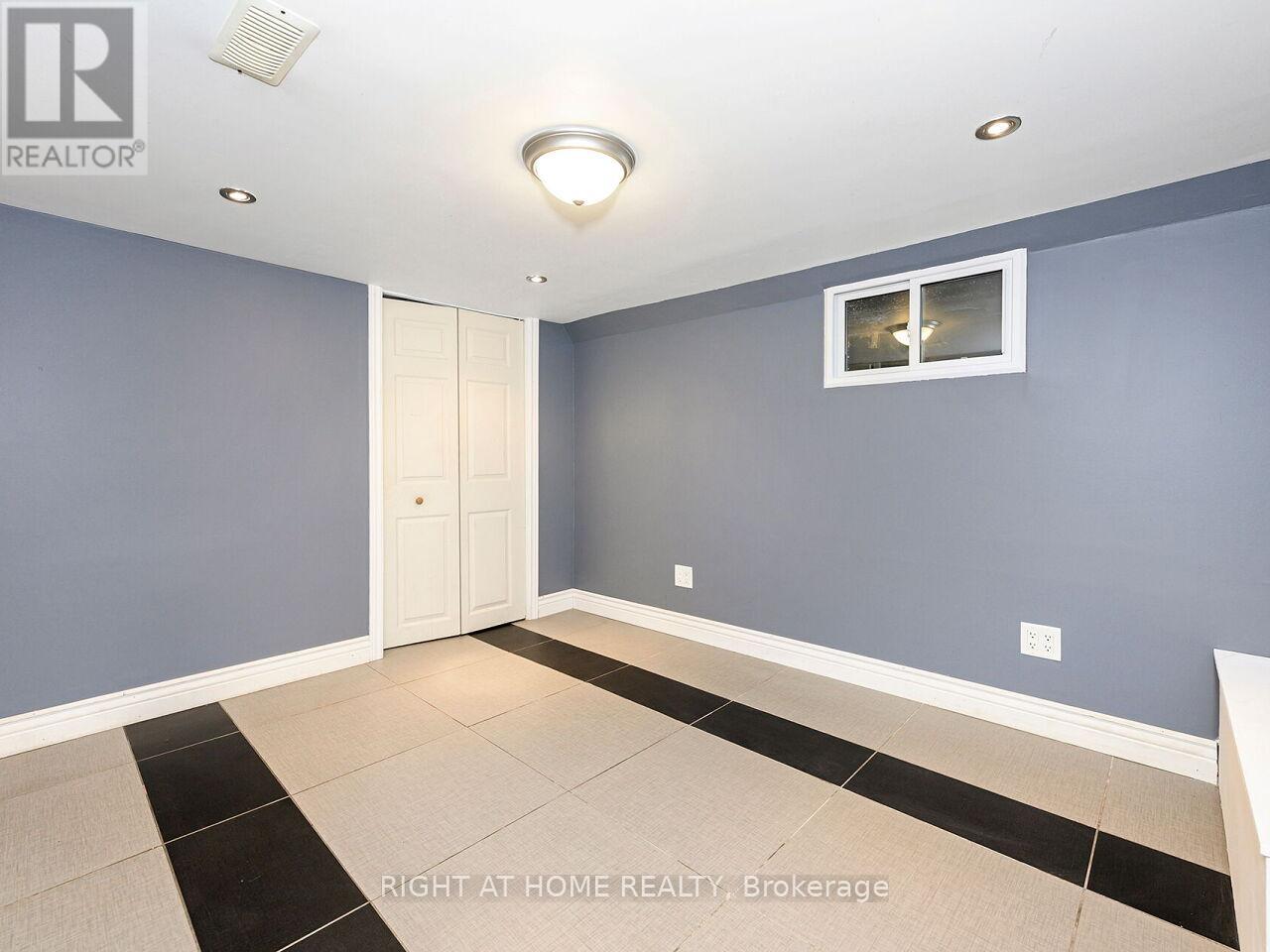 180 Rosslyn Avenue N, Hamilton, Ontario  L8L 7P7 - Photo 35 - X12573248