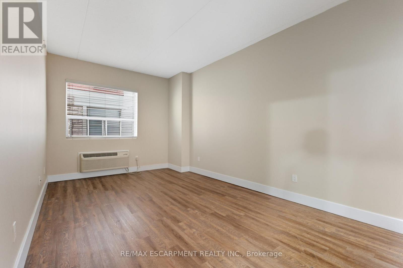 203 - 149 Main Street W, Hamilton, Ontario  L8P 1H9 - Photo 17 - X12573266