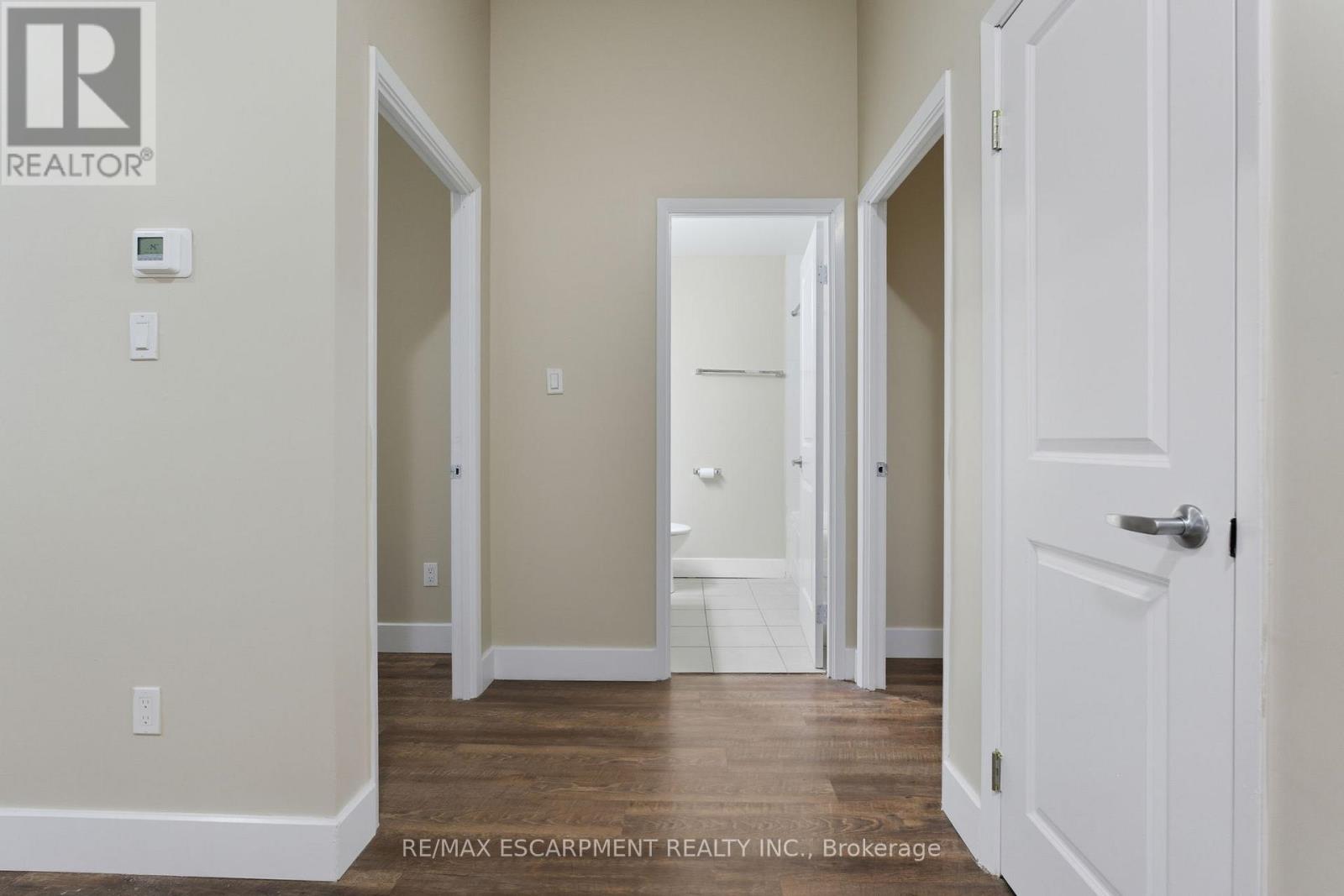 101 - 149 Main Street W, Hamilton, Ontario  L8P 1H9 - Photo 13 - X12573326