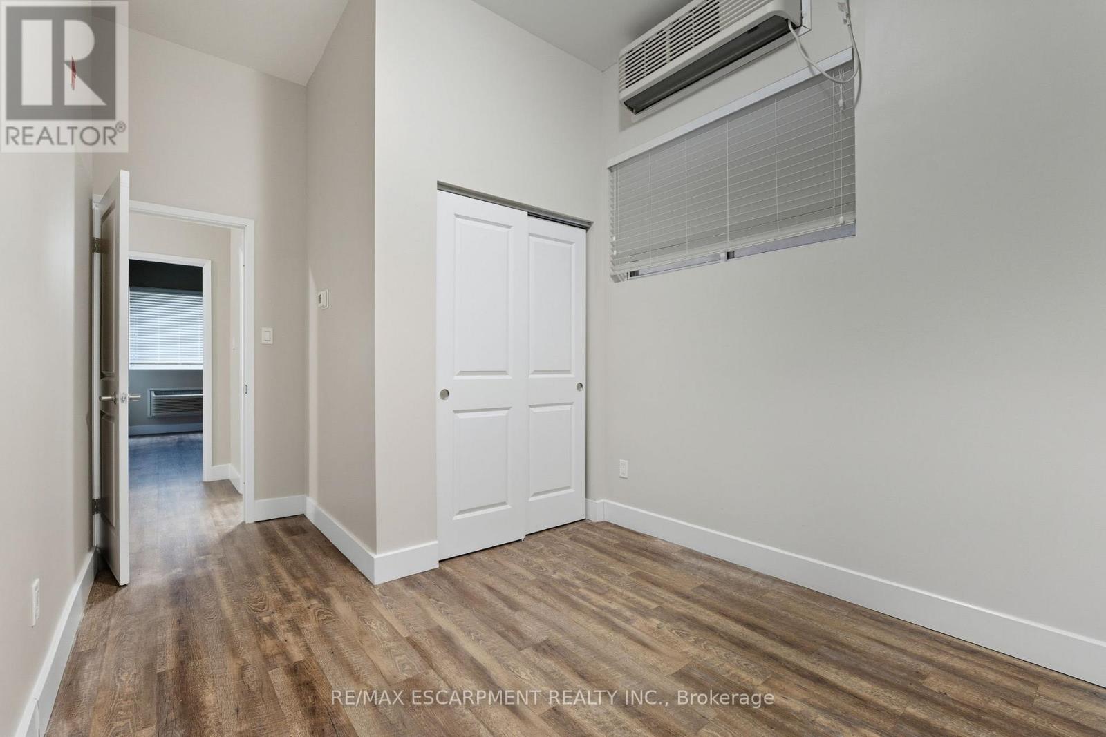 101 - 149 Main Street W, Hamilton, Ontario  L8P 1H9 - Photo 17 - X12573326