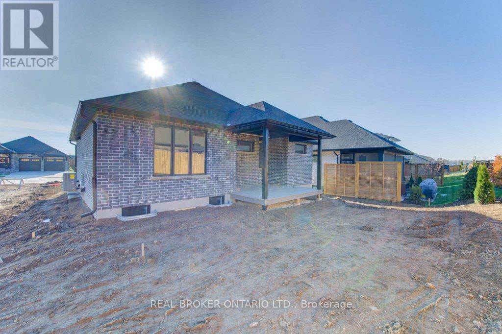 80 South Parkwood Boulevard, Woolwich, Ontario  N3B 0C8 - Photo 27 - X12573328