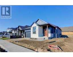 80 SOUTH PARKWOOD BOULEVARD, Woolwich, Ontario