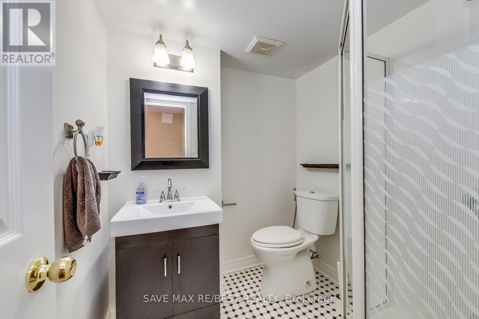 67 Golden Iris Crescent, Hamilton, Ontario  L8B 0R6 - Photo 47 - X12573354