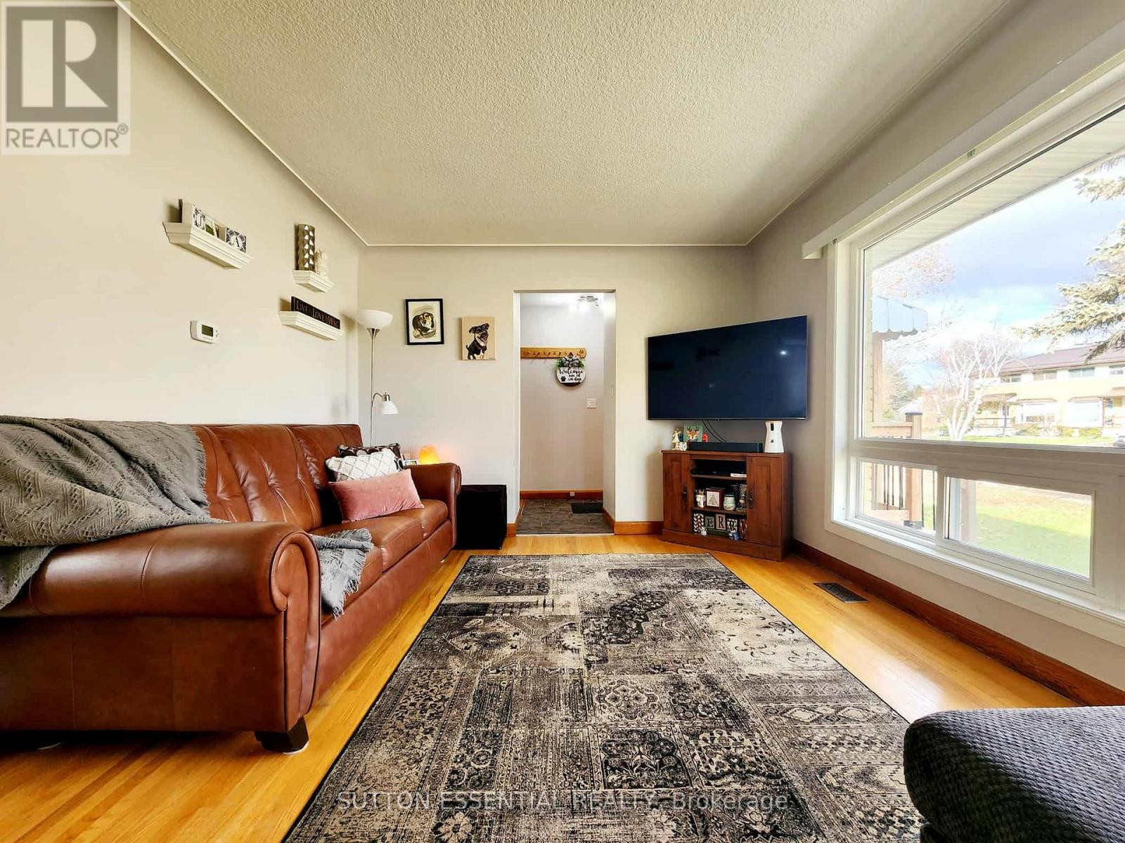 316 First Avenue, Brockville, Ontario  K6V 3C1 - Photo 6 - X12573376