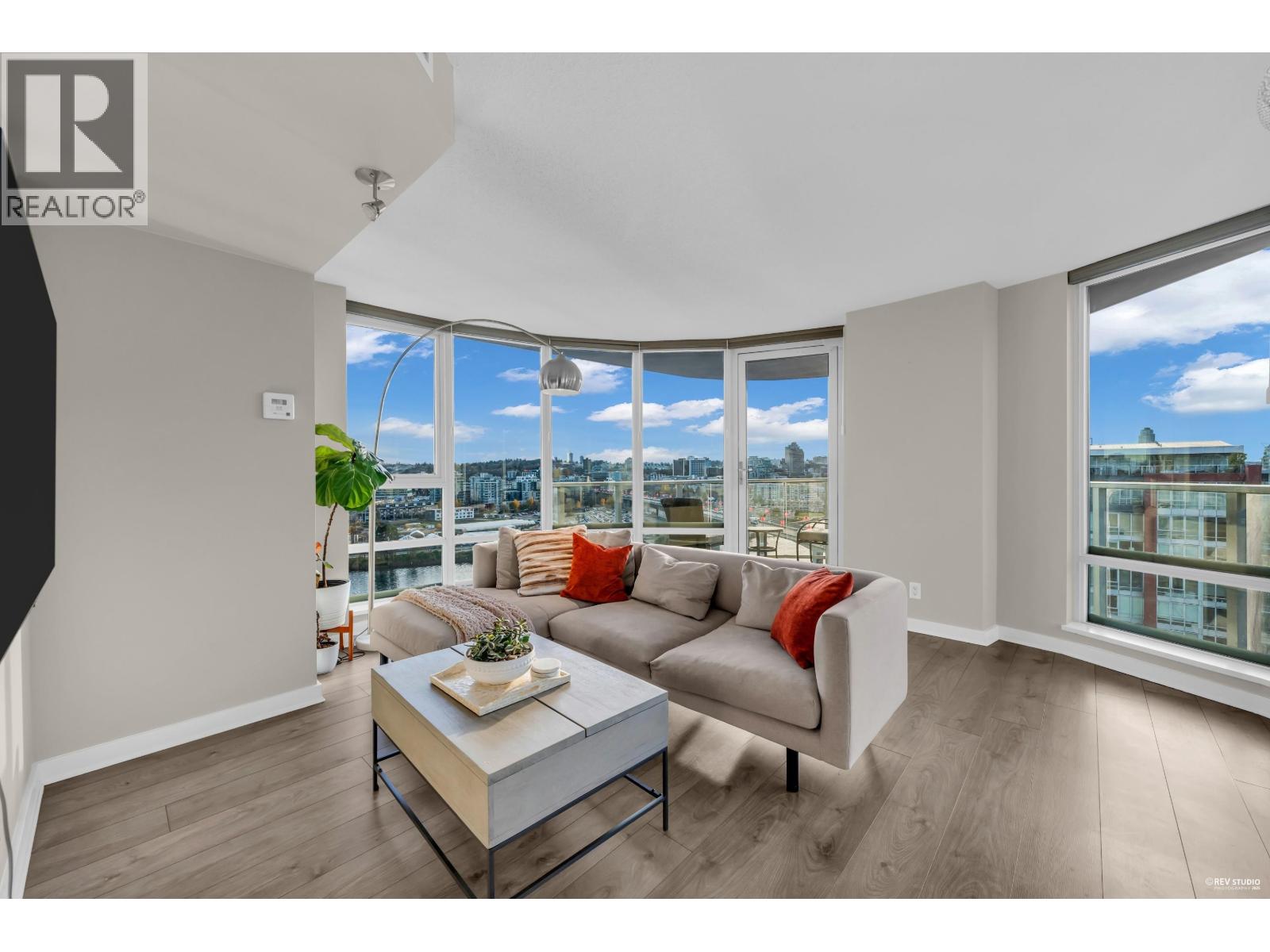 1906 918 Cooperage Way, Vancouver, British Columbia  V6B 0A7 - Photo 10 - R3069694