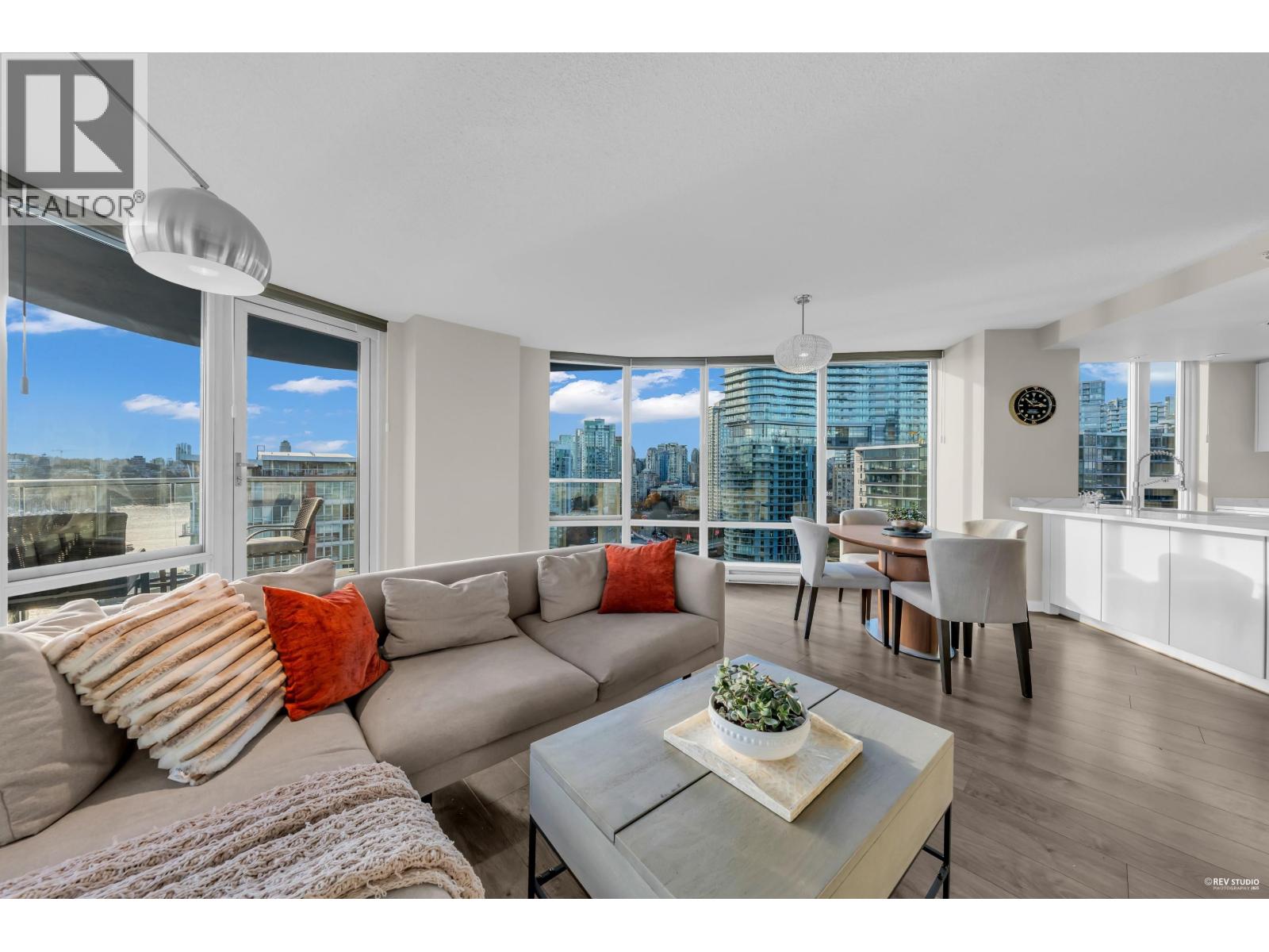 1906 918 Cooperage Way, Vancouver, British Columbia  V6B 0A7 - Photo 12 - R3069694