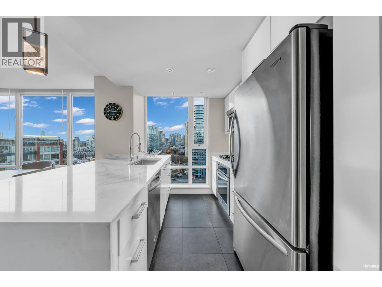 1906 918 Cooperage Way, Vancouver, British Columbia  V6B 0A7 - Photo 13 - R3069694