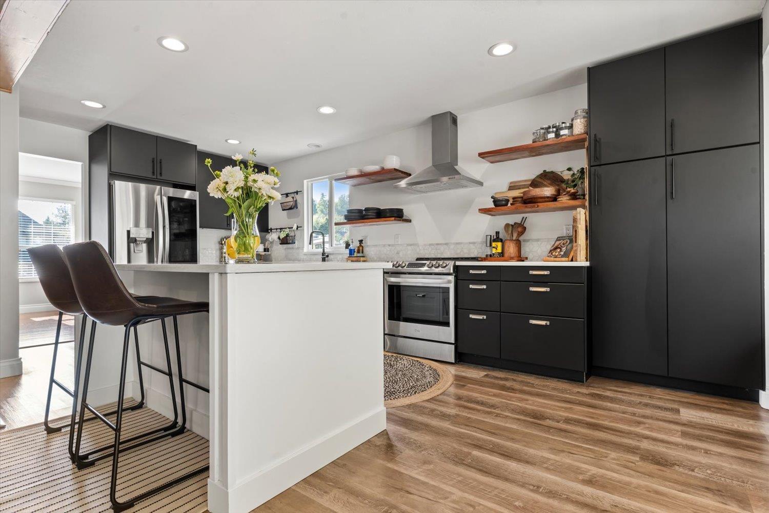 36125 Marshall Road, Abbotsford, British Columbia  V3G 2W9 - Photo 3 - R3060032