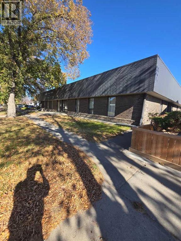 5009 56 Street, Taber, Alberta  T1G 1M8 - Photo 1 - A2269378