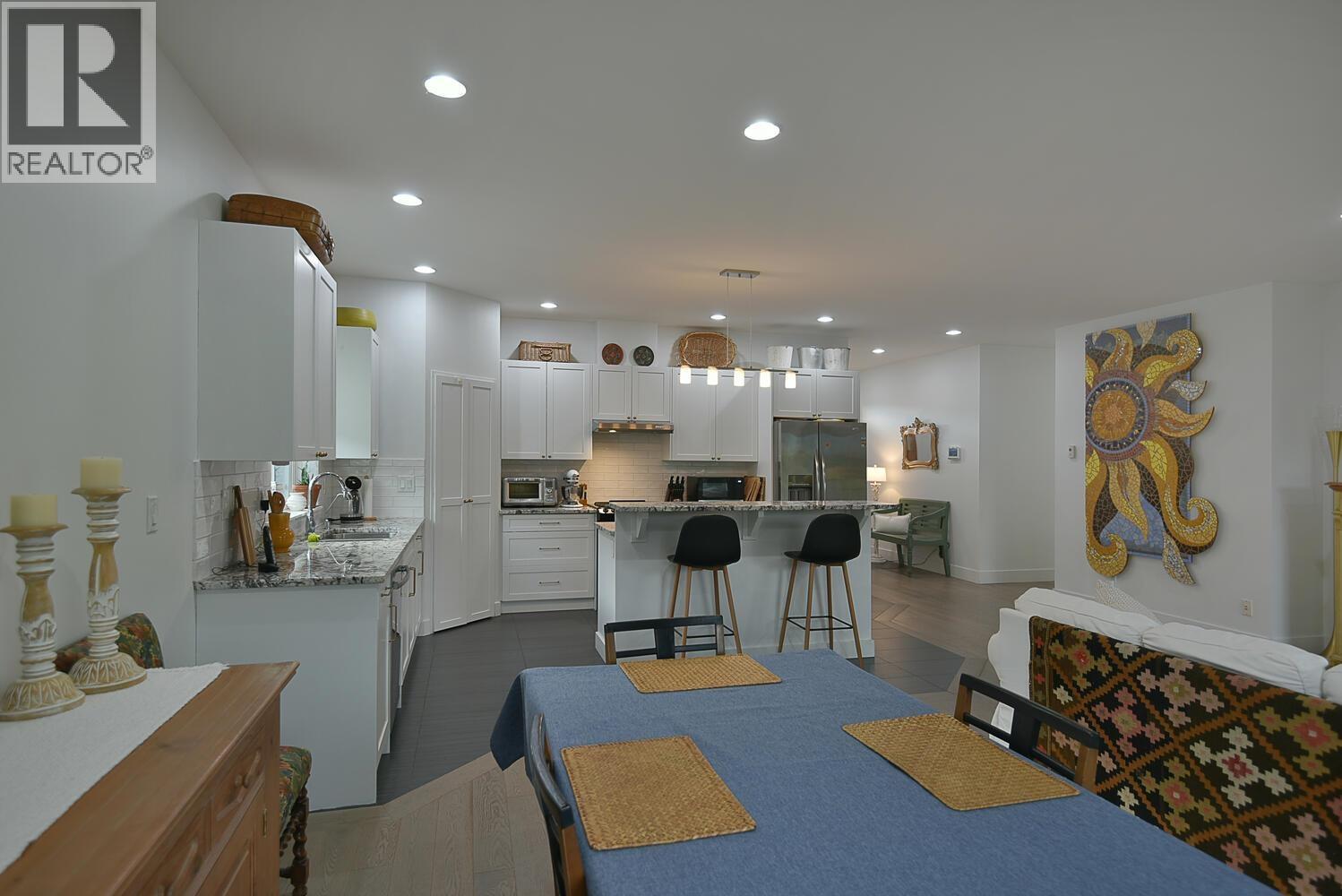 5760 Turnstone Drive, Sechelt, British Columbia  V7Z 0N8 - Photo 11 - R3069735