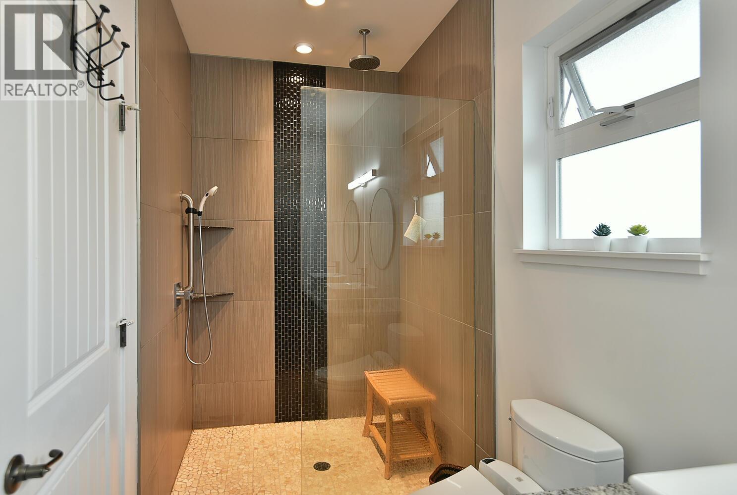 5760 Turnstone Drive, Sechelt, British Columbia  V7Z 0N8 - Photo 20 - R3069735