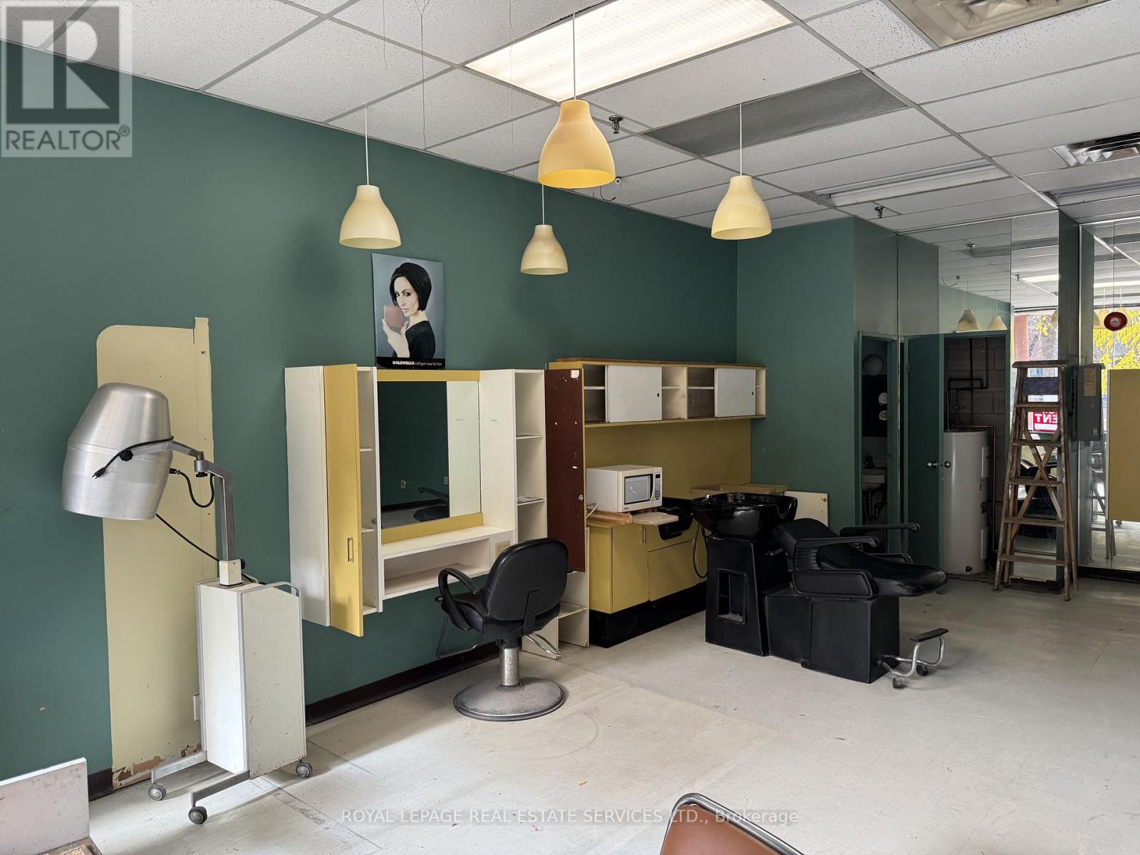 154 The Esplanade, Toronto, Ontario  M5A 4A5 - Photo 3 - C12573364