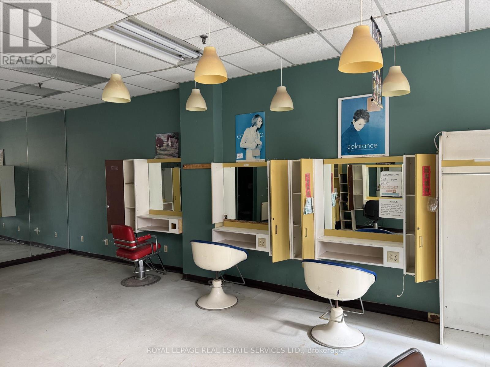 154 The Esplanade, Toronto, Ontario  M5A 4A5 - Photo 4 - C12573364