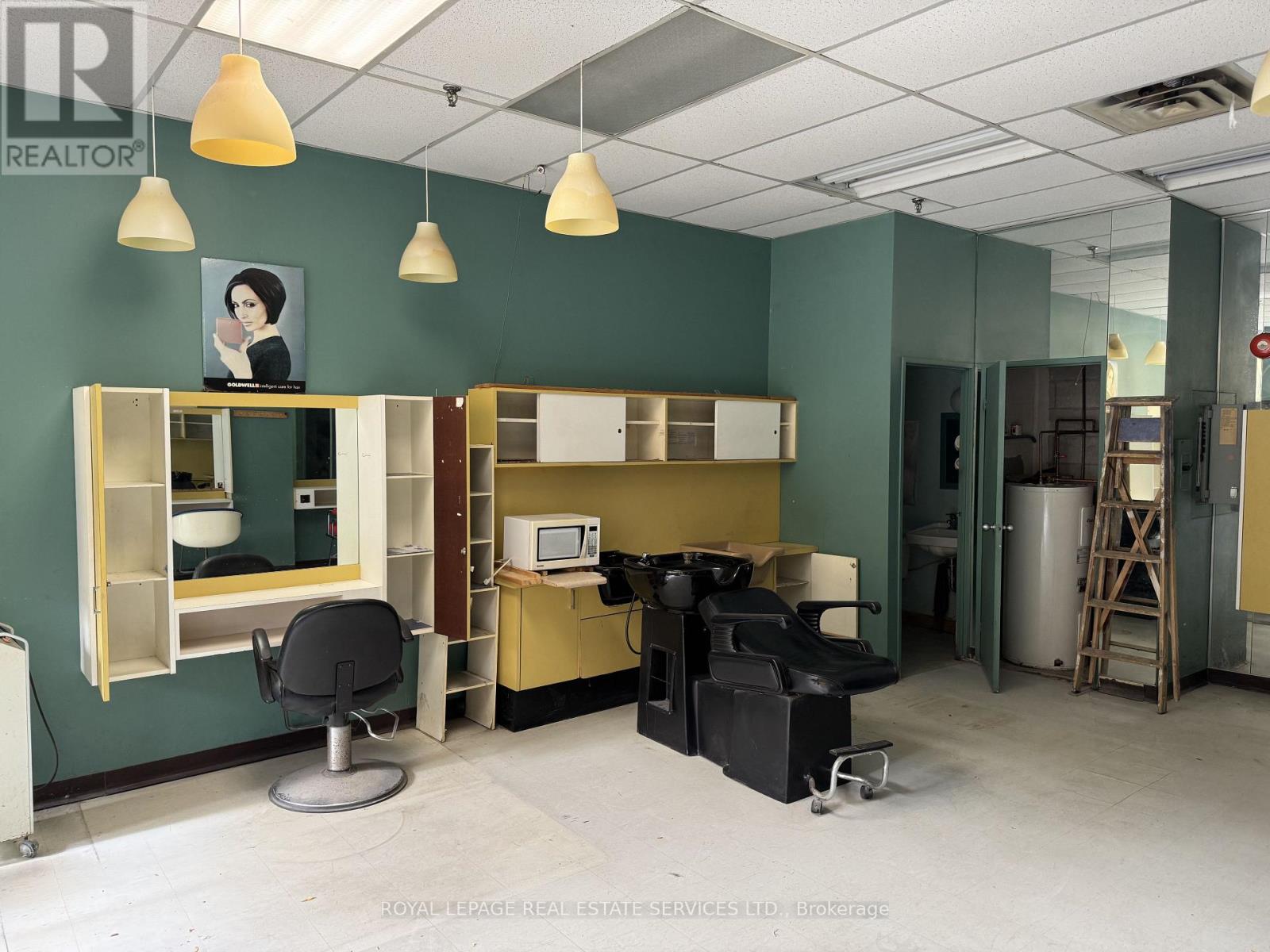 154 The Esplanade, Toronto, Ontario  M5A 4A5 - Photo 5 - C12573364