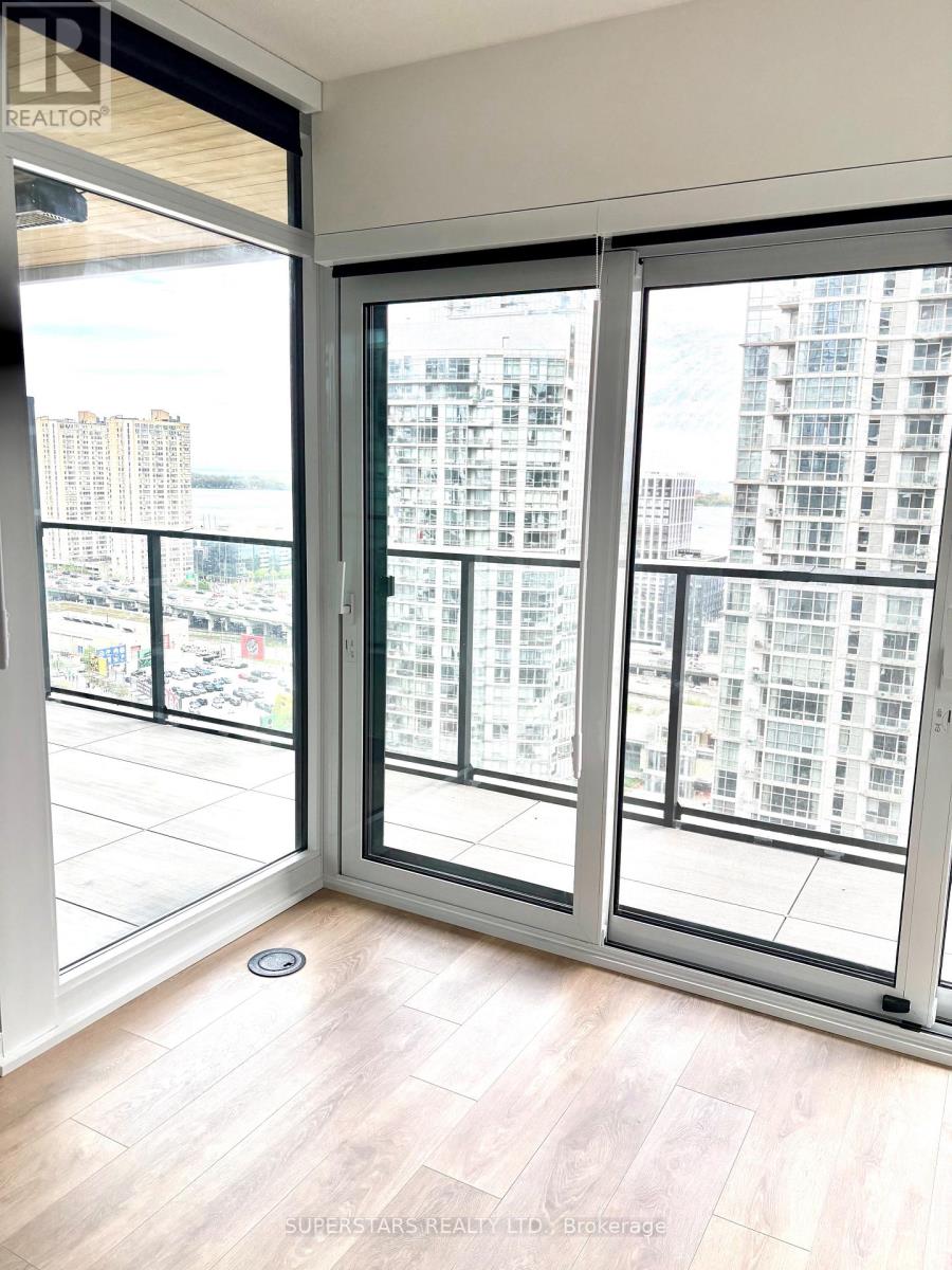 2109 - 1 Concord Cityplace Way, Toronto, Ontario  M5V 0X3 - Photo 10 - C12573366