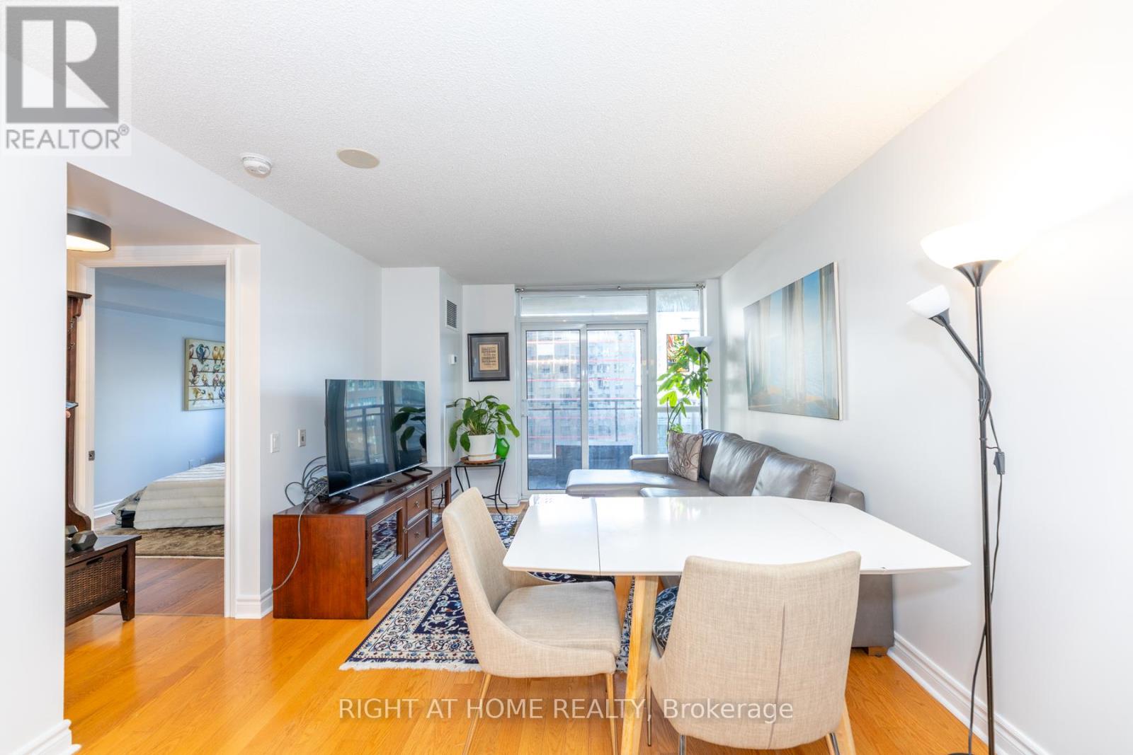 813 - 123 Eglinton Avenue E, Toronto, Ontario  M4P 1J2 - Photo 22 - C12573408