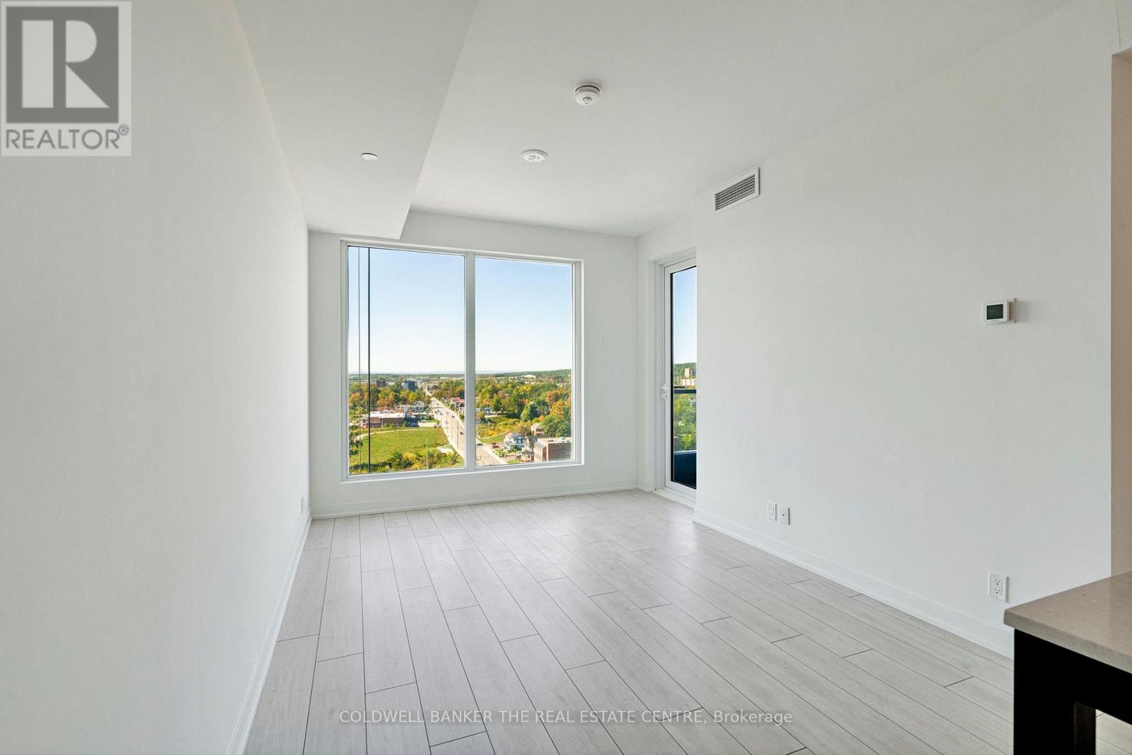 55 Dunlop Street W, Barrie, Ontario  L4L 1A3 - Photo 14 - S12455422