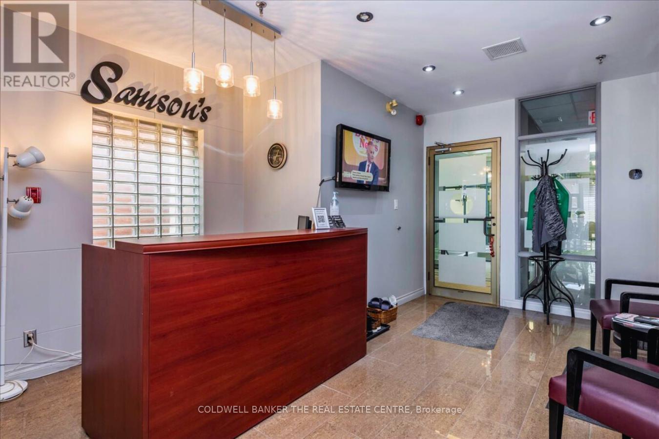 200 - 50 Dunlop Street E, Barrie (City Centre), Ontario  L4M 6J9 - Photo 2 - S12483605