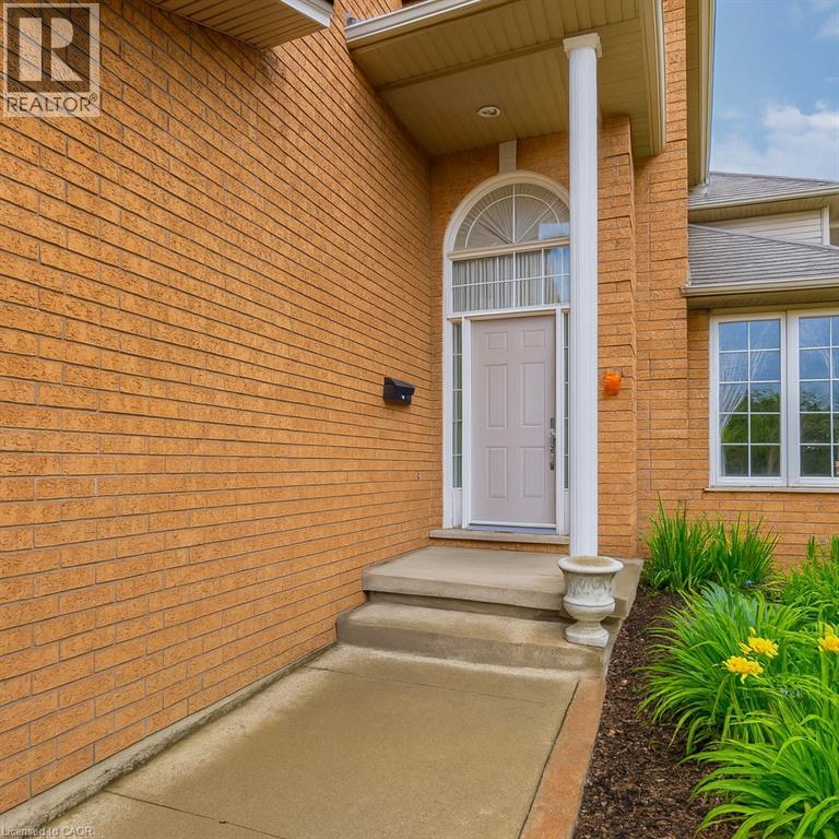 42 Hillgarden Drive, Stoney Creek, Ontario  L8J 3R3 - Photo 3 - 40790068