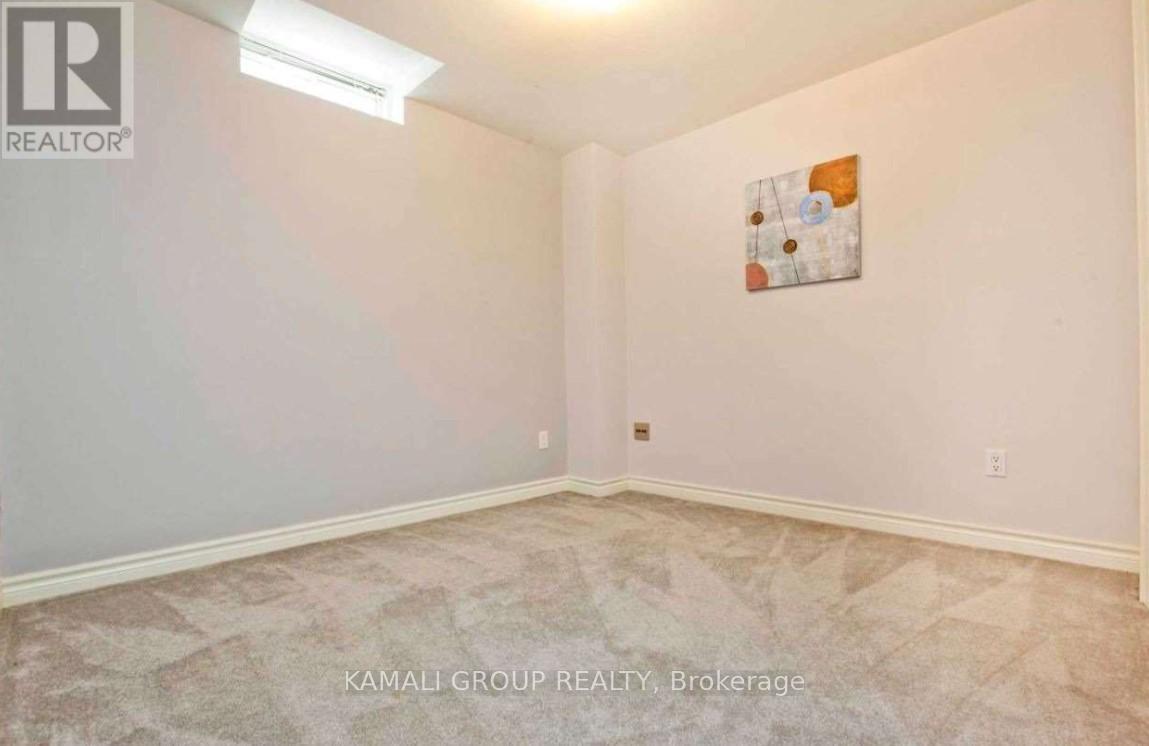 Bsmt - 175 Estate Garden Drive, Richmond Hill, Ontario  L4E 3X9 - Photo 5 - N12573402