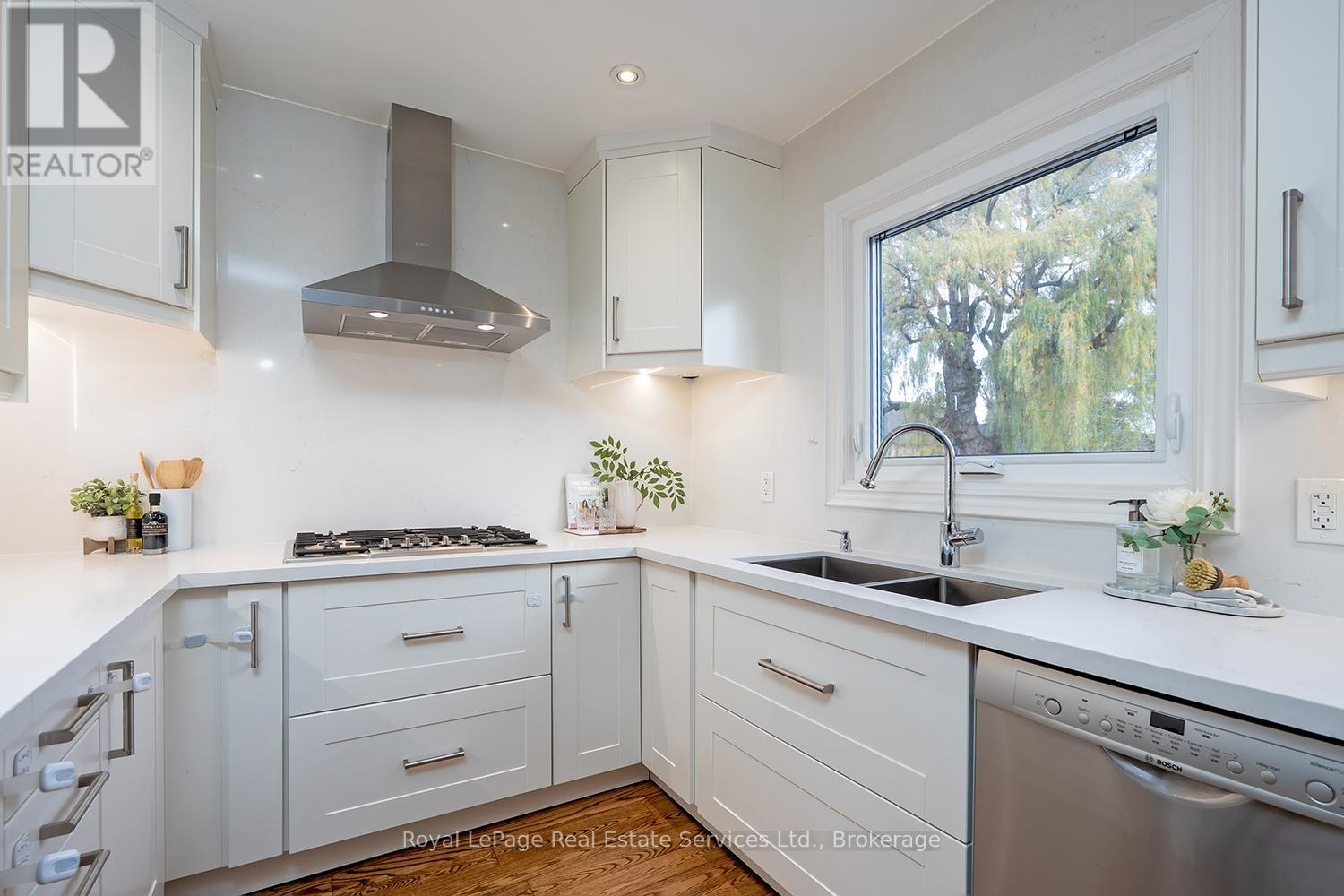 75 Brookfield Road, Oakville, Ontario  L6K 2Y8 - Photo 23 - W12545778