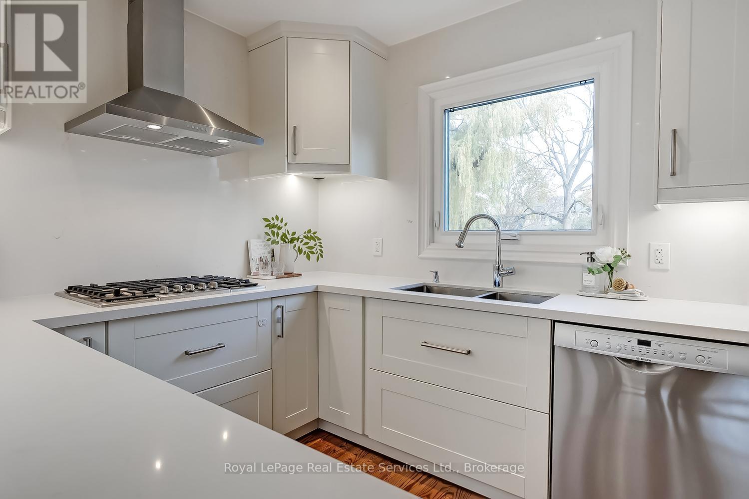 75 Brookfield Road, Oakville, Ontario  L6K 2Y8 - Photo 24 - W12545778