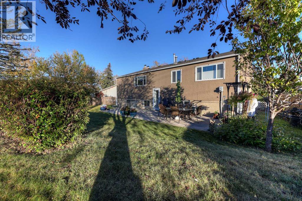 48 Thornwood Close Nw, Calgary, Alberta  T2K 5K3 - Photo 42 - A2262334