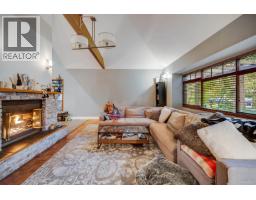 <div class="price">$2,987,000</div> 3758 W 35th Avenue, Vancouver<br><div style="margin-bottom:8px;"><small>RE/MAX Crest Realty</small></div><div class='bed_bath'>4 Bed | 3 Bath</div>