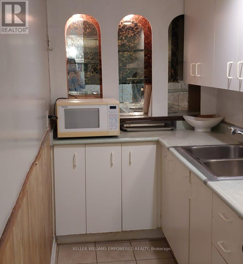 Basement - 206 York Hill Boulevard, Vaughan, Ontario  L4J 2P6 - Photo 14 - N12571988