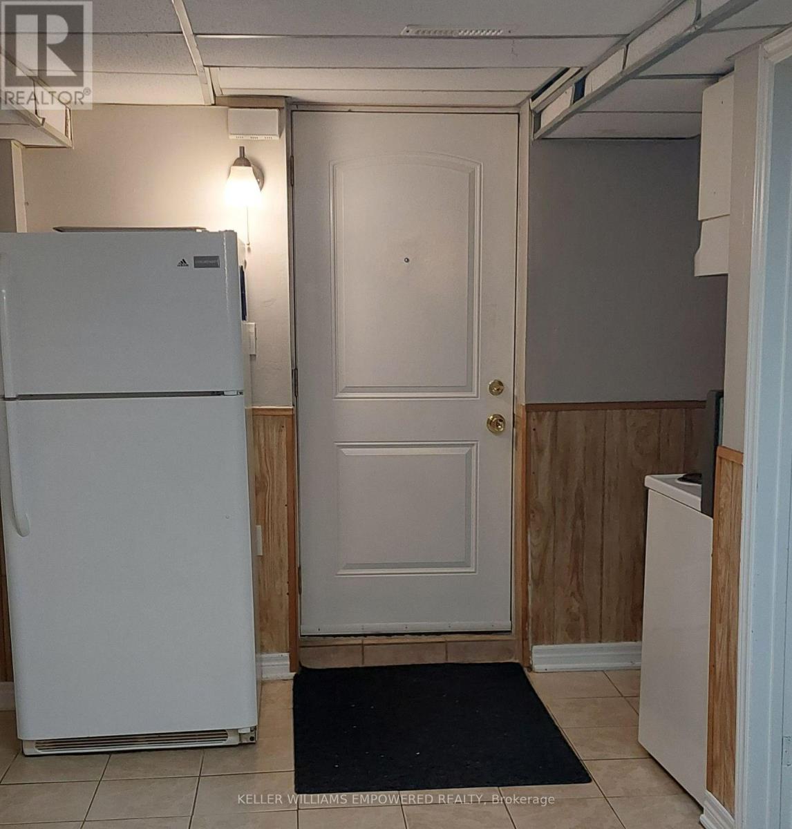 Basement - 206 York Hill Boulevard, Vaughan, Ontario  L4J 2P6 - Photo 3 - N12571988