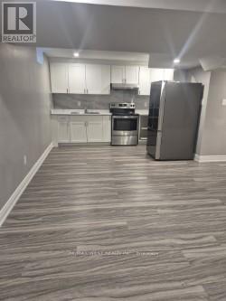 12 Yellow Avens Boulevard, Brampton, Ontario  L6R 0K5 - Photo 5 - W12573390