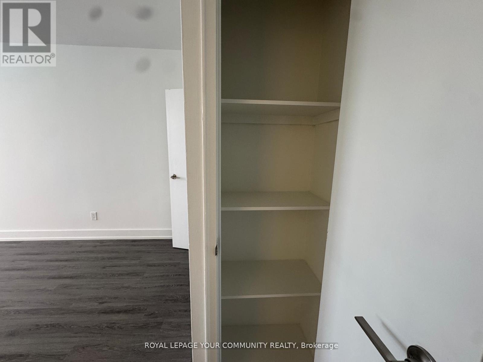 0505 - 135 Tyndall Avenue, Toronto, Ontario  M6K 2G3 - Photo 4 - W12573404