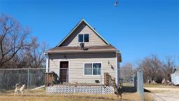 Property: 1 South Drive, Eriksdale, Manitoba