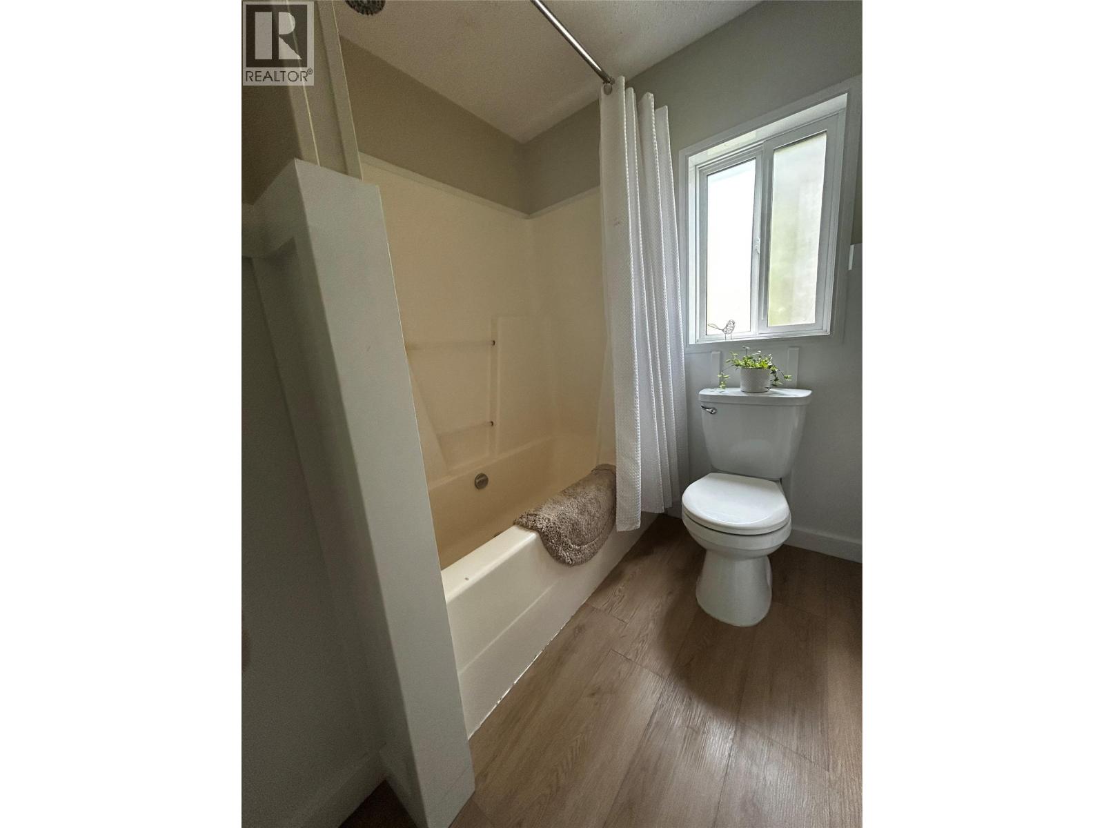 1554 Granite Road Unit# 32, Nelson, British Columbia  V1L 6T6 - Photo 12 - 10369868