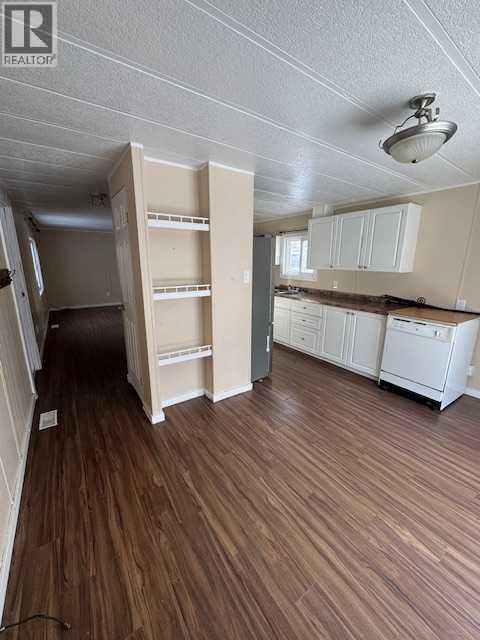 9, 5344 76 Street, Red Deer, Alberta  T2P 2A6 - Photo 4 - A2272478