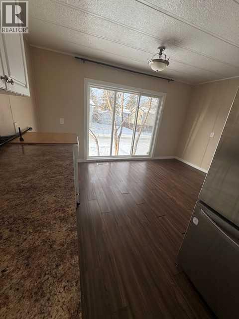 9, 5344 76 Street, Red Deer, Alberta  T2P 2A6 - Photo 5 - A2272478