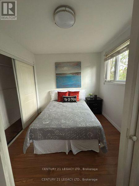 795 Barton Street, Hamilton, Ontario  L8E 5L8 - Photo 2 - X12573368