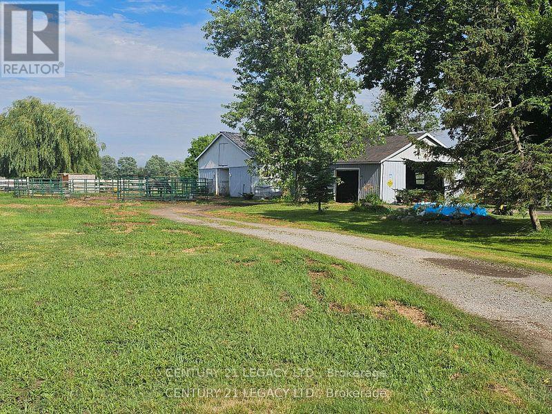 2569 Bertie Road, Fort Erie, Ontario  L0S 1S0 - Photo 4 - X12573370