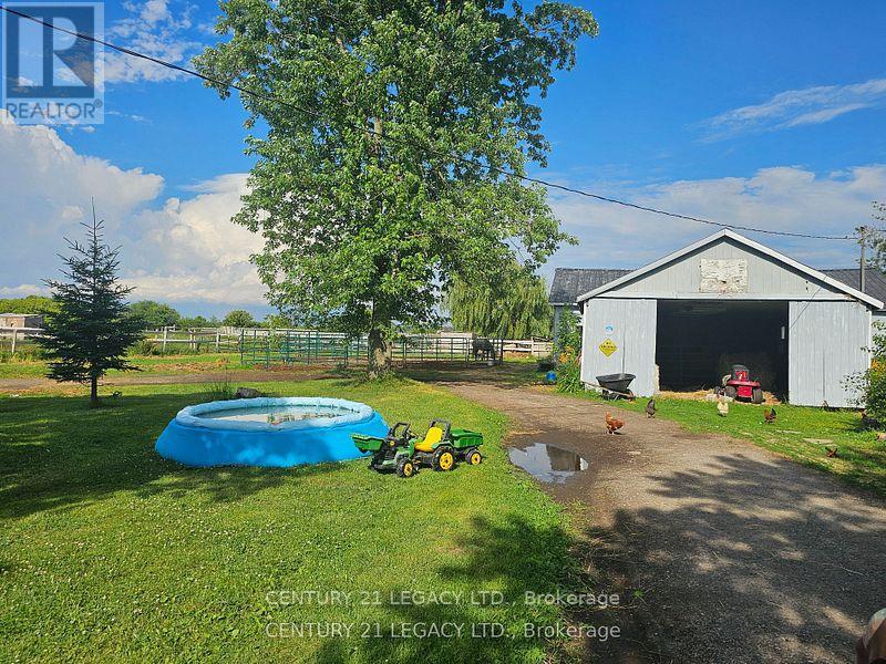 2569 Bertie Road, Fort Erie, Ontario  L0S 1S0 - Photo 6 - X12573370