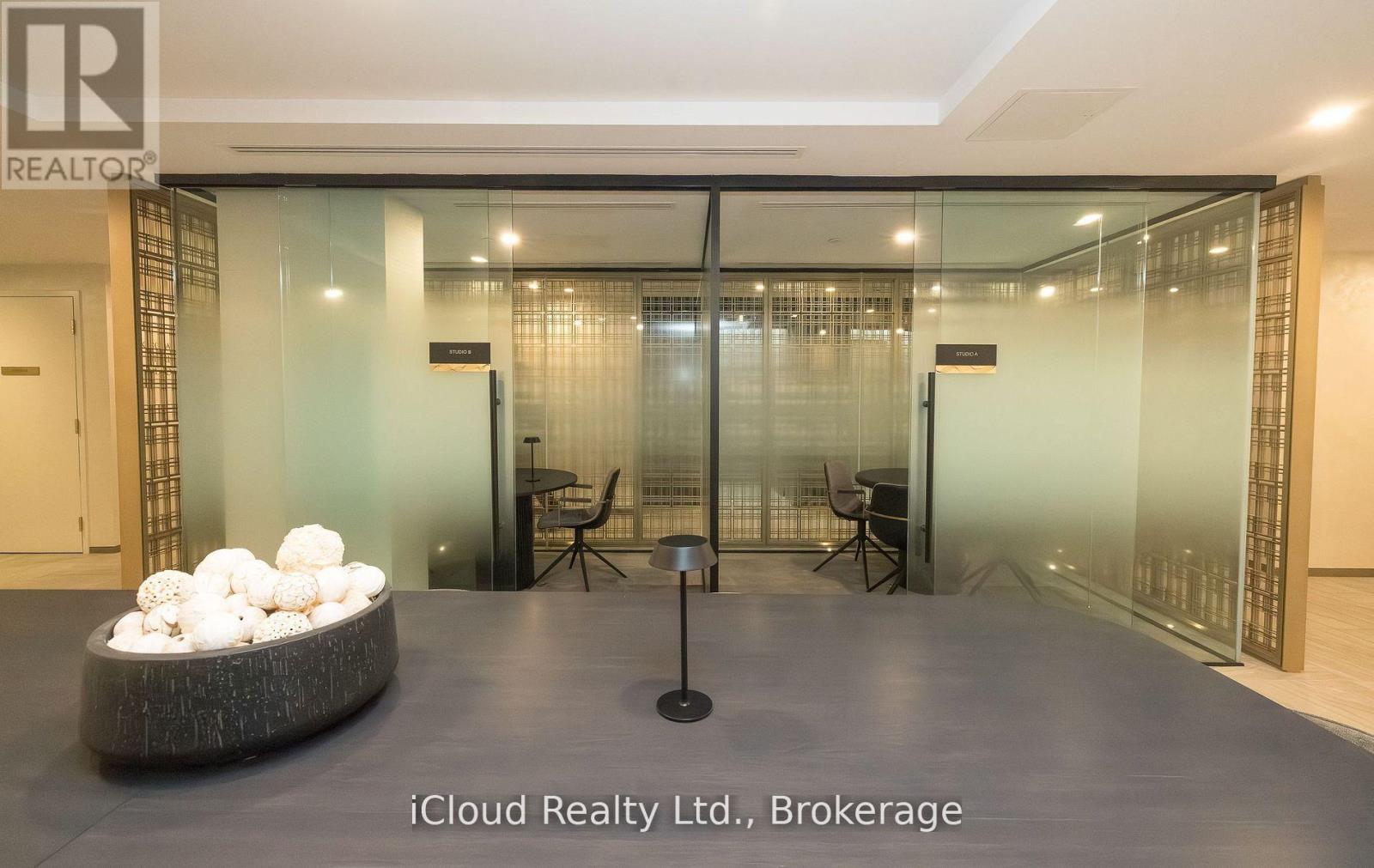 1302 - 93 Arthur Street, Guelph, Ontario  N1E 0T3 - Photo 17 - X12573410