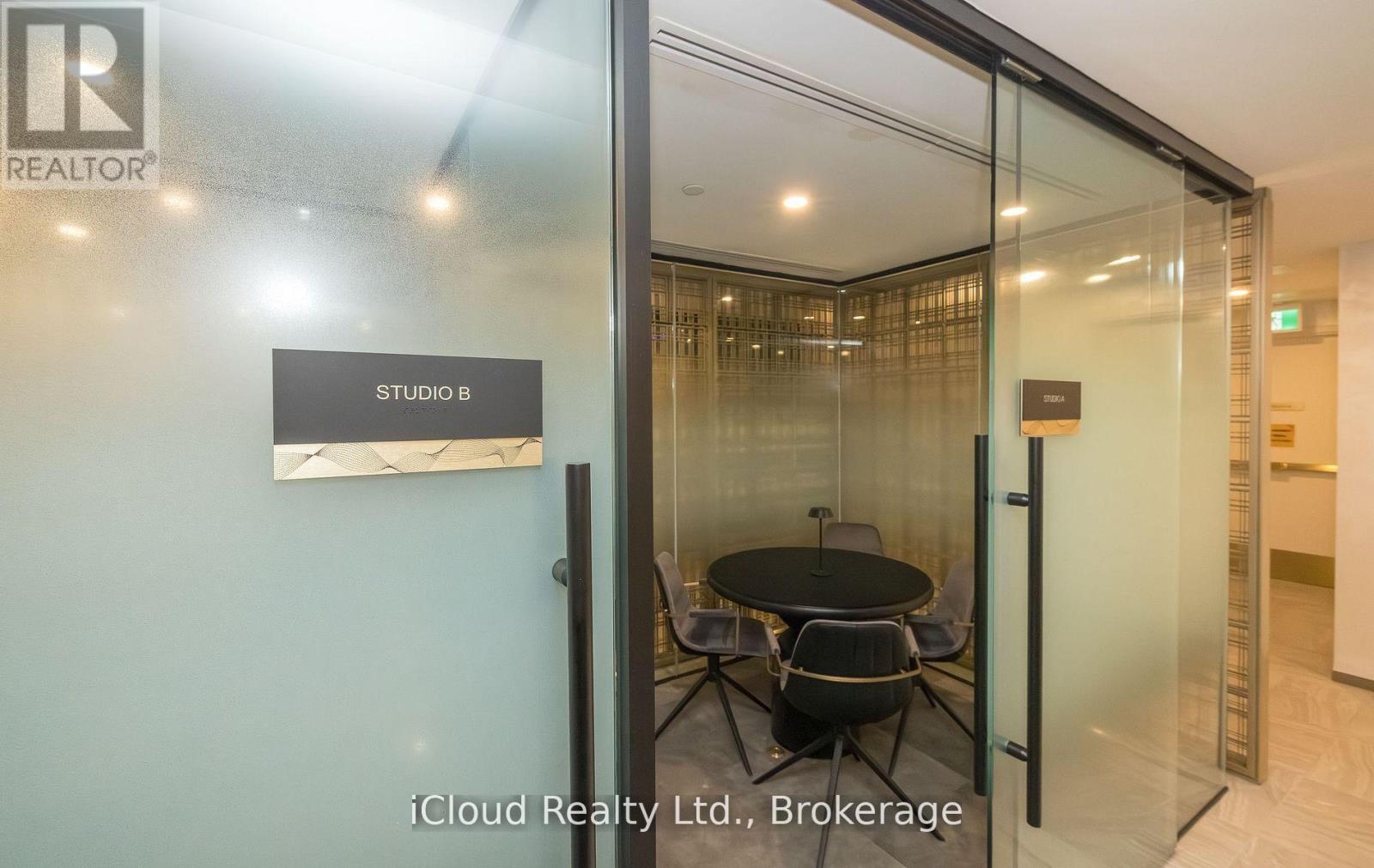 1302 - 93 Arthur Street, Guelph, Ontario  N1E 0T3 - Photo 18 - X12573410