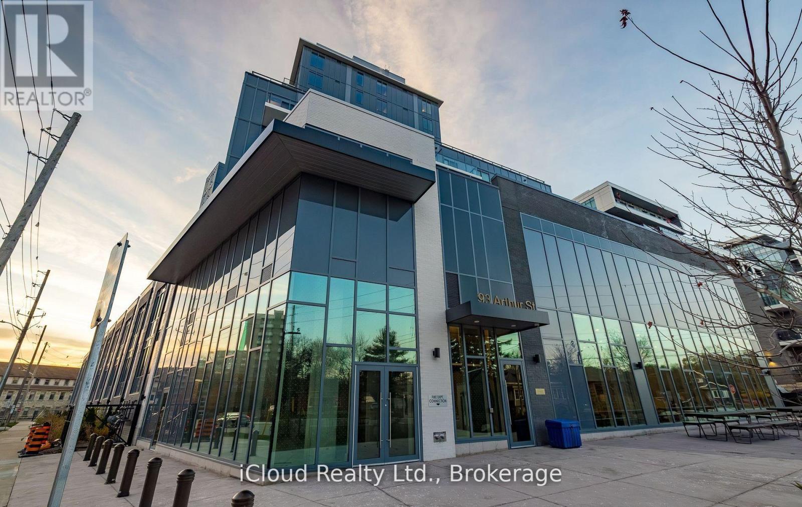 1302 - 93 Arthur Street, Guelph, Ontario  N1E 0T3 - Photo 2 - X12573410