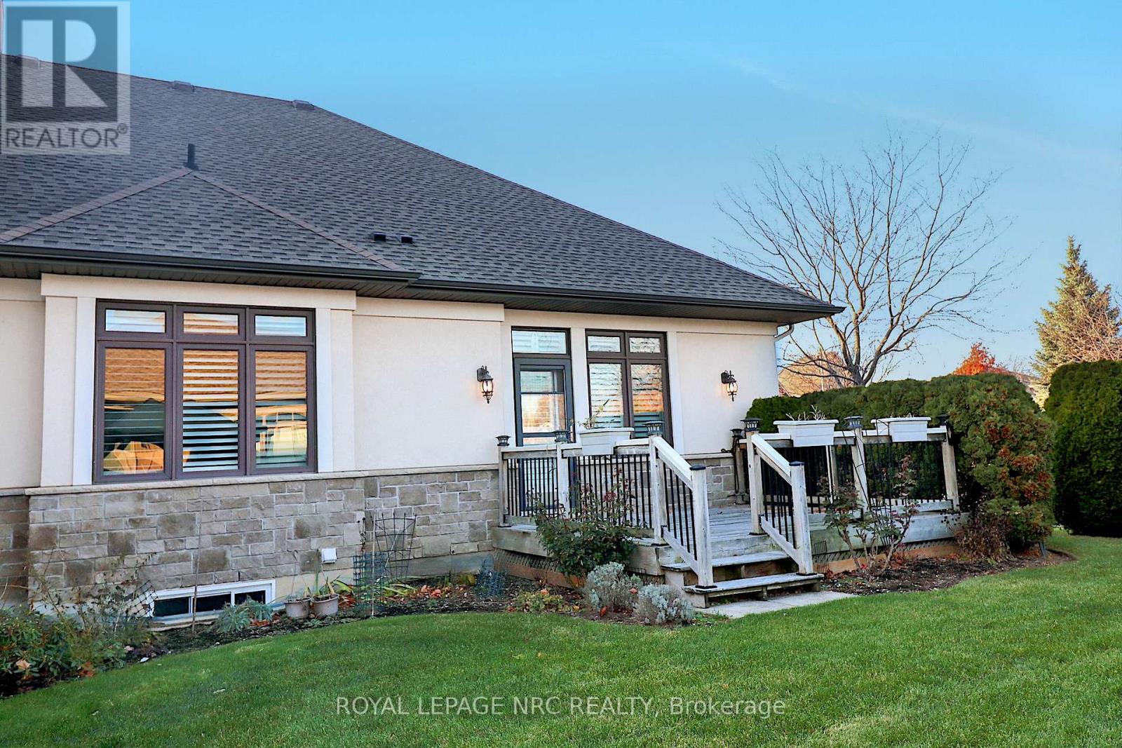 2 Emerald Common, St. Catharines, Ontario  L2M 0A7 - Photo 2 - X12573452