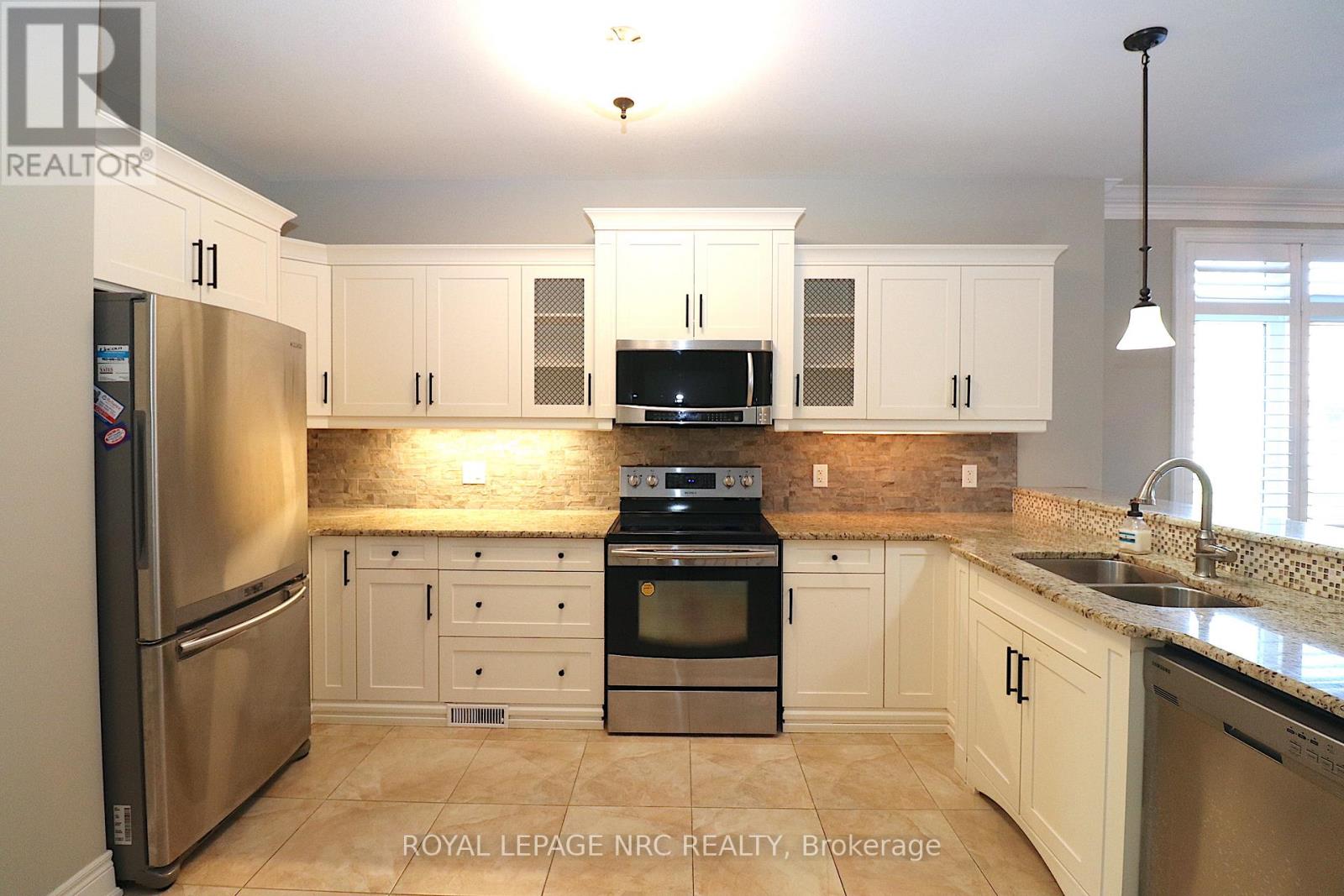 2 Emerald Common, St. Catharines, Ontario  L2M 0A7 - Photo 5 - X12573452