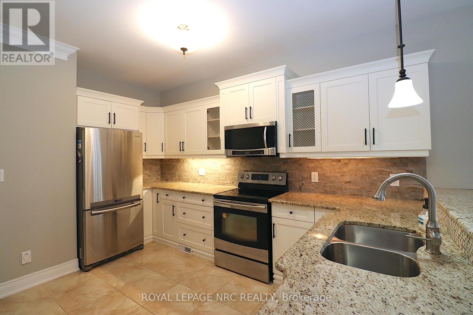 2 Emerald Common, St. Catharines, Ontario  L2M 0A7 - Photo 6 - X12573452